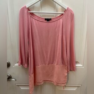 St. John Assymetric Top Size Medium